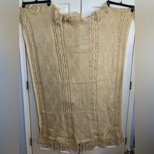 Quilted blanket large throw possible handmade cream 5ft‎ long x 4ft wide tassel